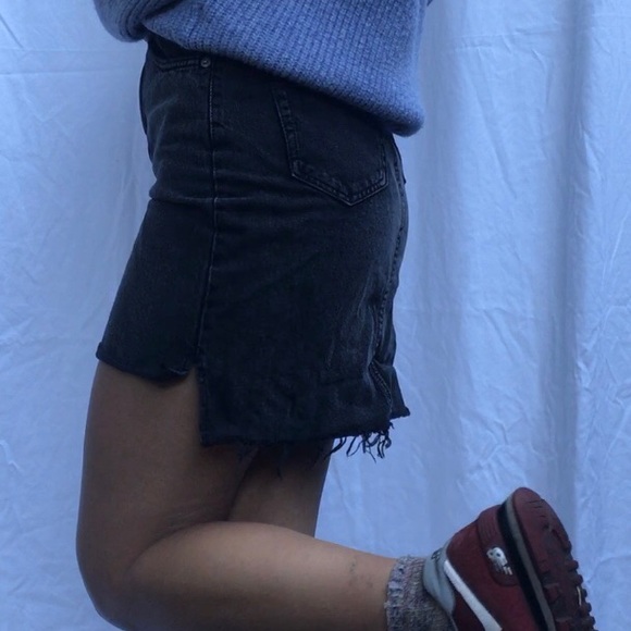 Black denim skirt - Picture 3 of 3